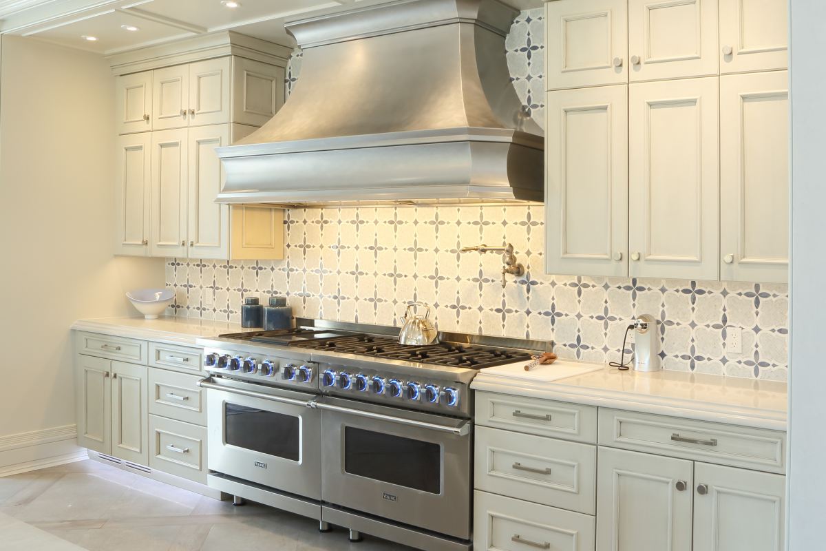 custom kitchen cabinets