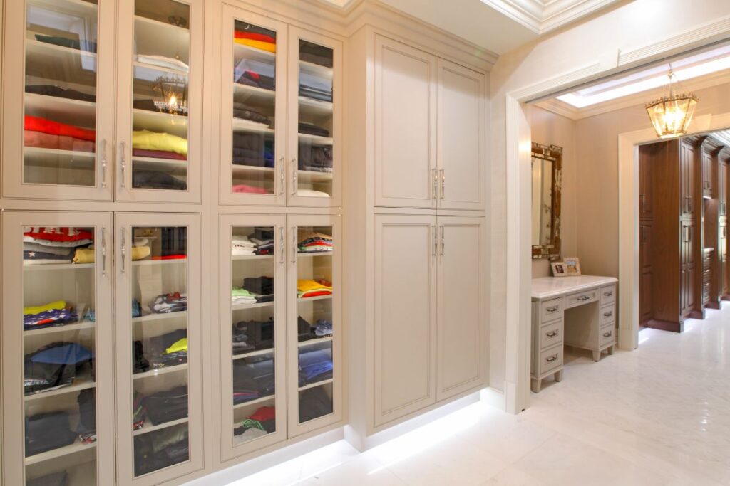 commercial casework built-in shelving